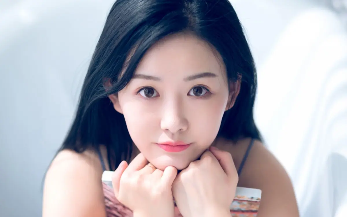 锡林郭勒盟哈尔滨私人伴游燕子