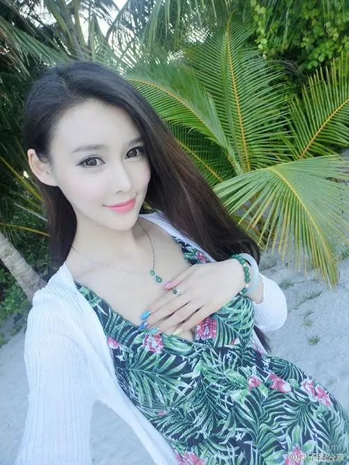 锡林郭勒盟柳州伴游张莉