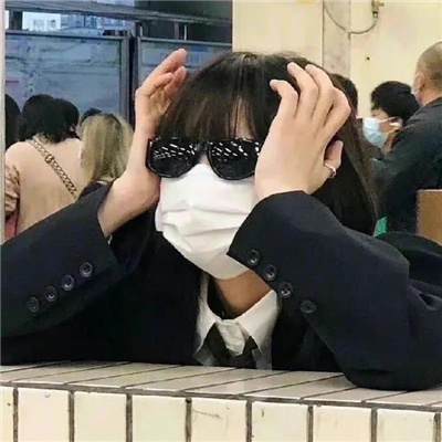 锡林郭勒盟伴游女生冯萧玉的资料