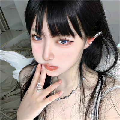 锡林郭勒盟伴游女生孛安春的资料